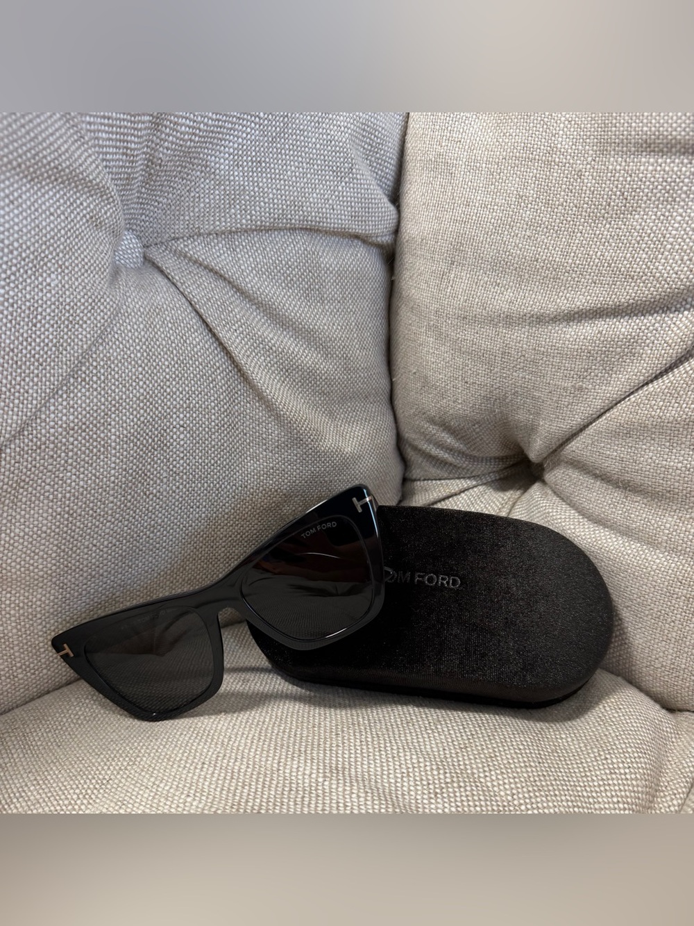 🖤Tom Ford Black Poppy-02 Cat Eye Sunglasses TF846-01A 53/18 140